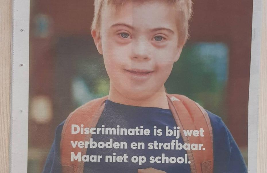 Discriminatie is bij wet verboden en strafbaar.  Maar niet op school.